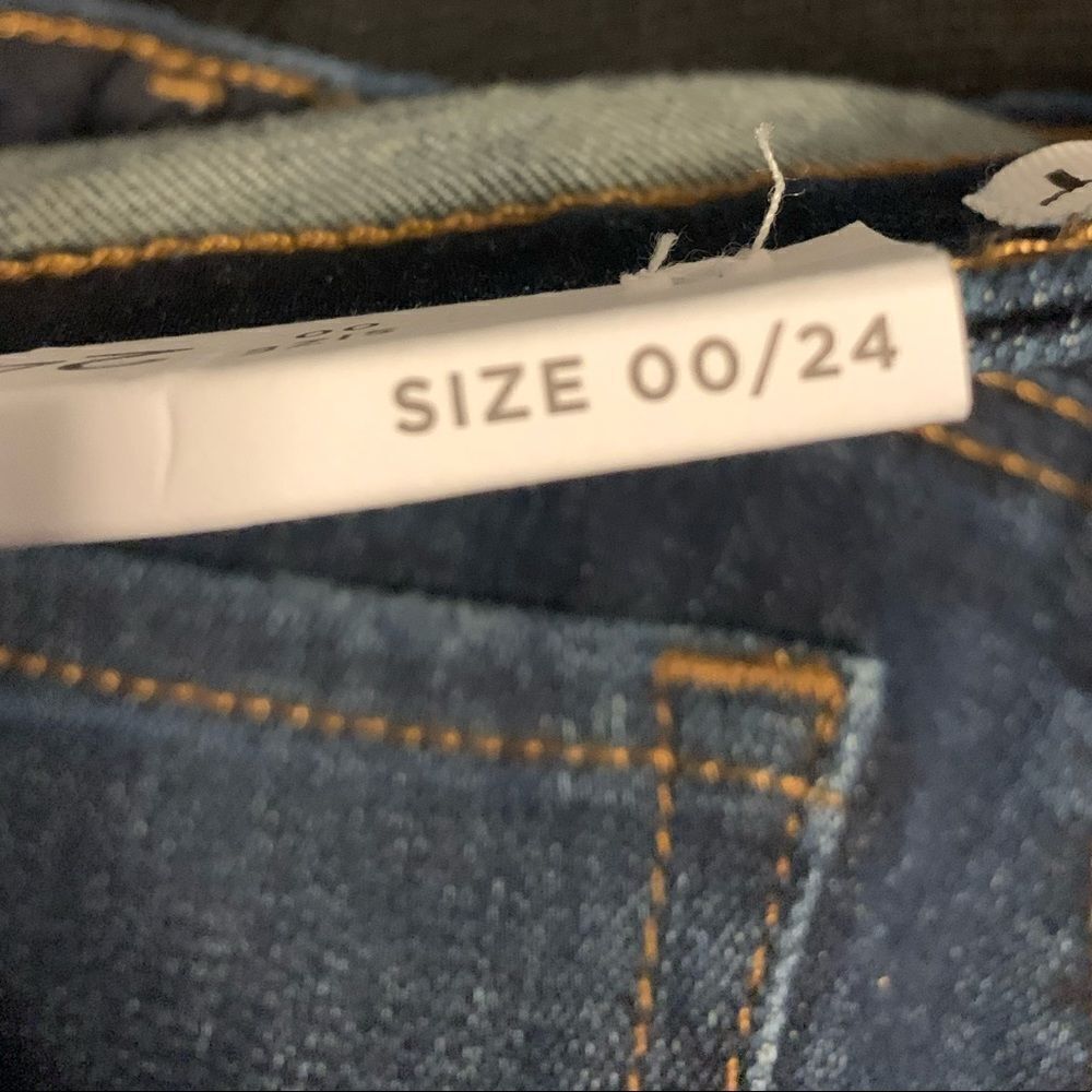 NWT! Loft curvy bootcut dark wash jeans‎ - Picture 5 of 10